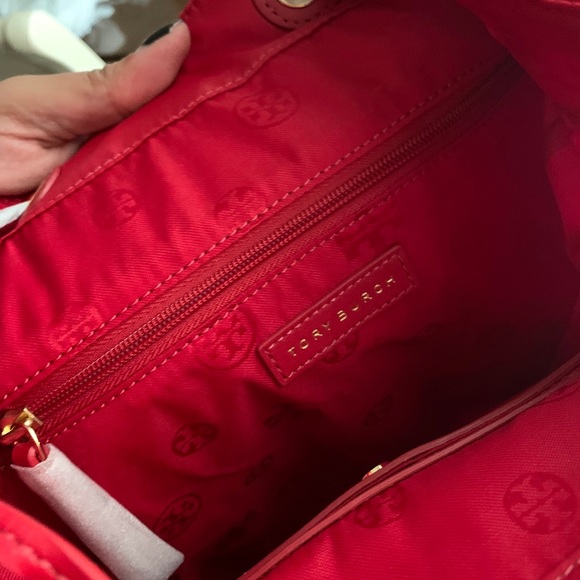 HP3 New ♥️ Tory Burch Quilted Nylon Backpack - Picture 7 of 14